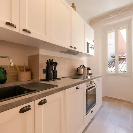 Pick A Flat's - Heart Of Apartment
