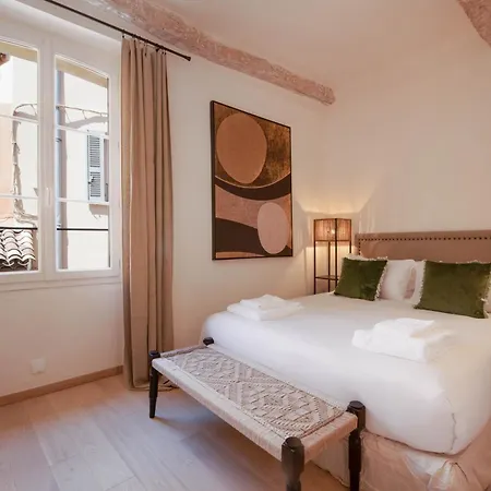 Pick A Flat's - Heart Of * סן טרופז