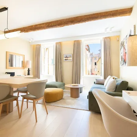 Pick A Flat's - Heart Of סן טרופז